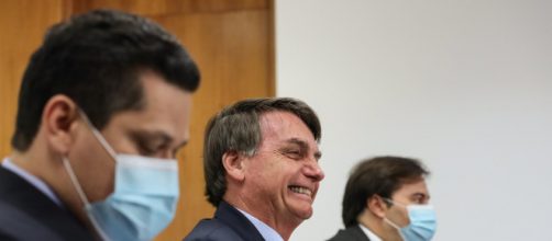 Alcolumbre, Bolsonaro e Maia estão atentos ao julgamento no STF. (Arquivo Blasting News)