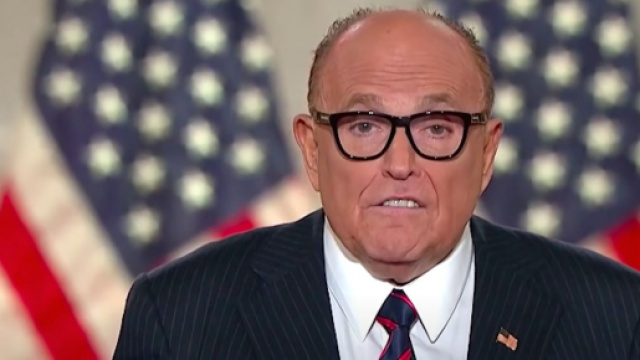 Rudy Giuliani : L'avocat de Donald Trump atteint du COVID-19. ©PBS NewsHour Capture YouTube