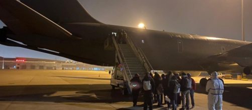 Coronavirus, anche il Viceministro Sileri sull'aereo tornato da Wuhan