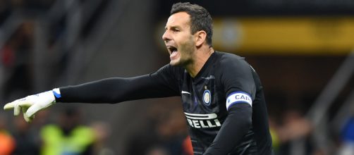 Inter, occhi su Viviano: ci sarebbero dubbi per i tempi di recupero di Handanovic