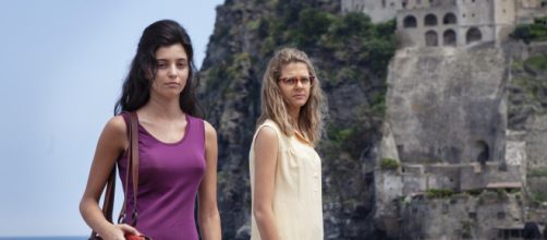 L'Amica Geniale 2: anticipazioni seconda puntata, Elena e Lila in vacanza ad Ischia