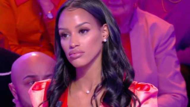 TPMP : Fanny Neguesha a fait son entrée sur TPMP. Credit: Capture C8