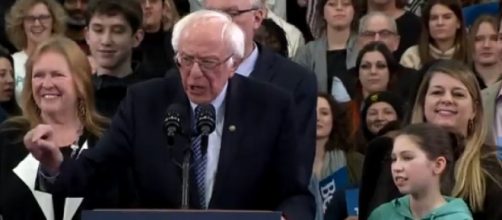 President 2020 - Bernie Sanders declares victory in New Hampshire. [Image source/CNN YouTube video]