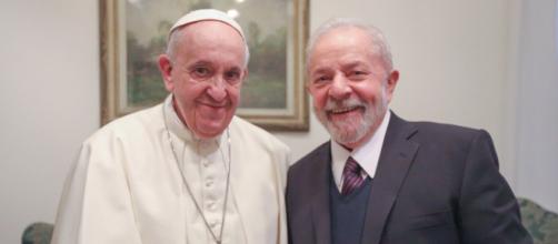 Lula se encontra com o Papa Francisco no Vaticano. (Ricardo Stuckert / Reprodução Twitter)