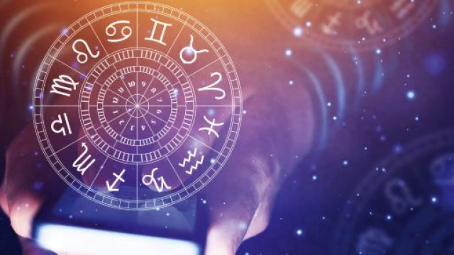 Astrologia del fine settimana 15-16 febbraio: conflitti d'amore per l'Acquario