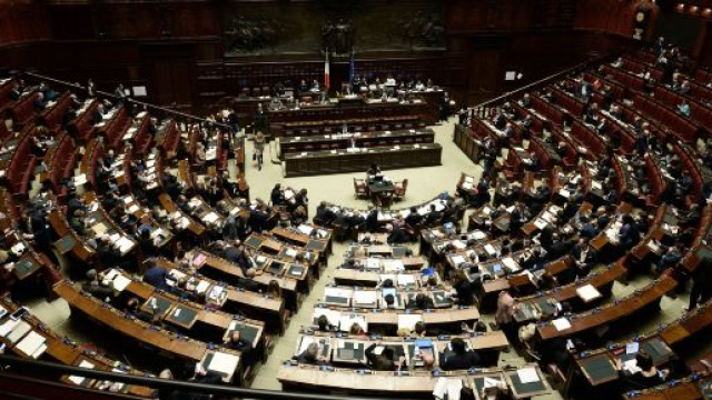 La Lega è saldamente il primo partito italiano anche se è in leggero calo.