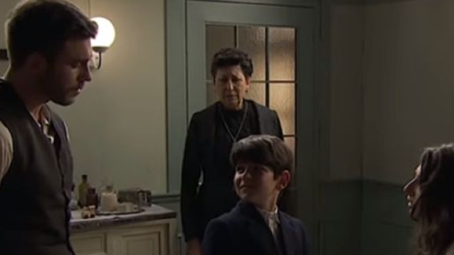 Una Vita, anticipazioni puntate spagnole: Lucia ha un figlio (VIDEO)