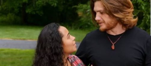 '90 Day Fiance' Tell-All - Fans diss on both Tania and Syngin for rushing incompatible marriage - Image credit - TLC | YouTube