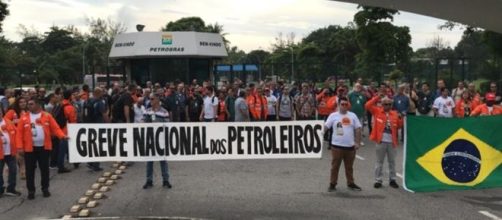 Por greve, TST bloqueia contas dos sindicatos e autoriza Petrobras a demitir por justa causa. (Arquivo Blasting News)