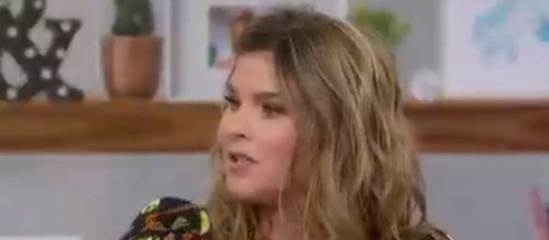 Jenna Bush Hager reveals a very personal and powerful conversation with her dad about drinking during "Hoda & Jenna" [Image source:TODAY-YouTube]