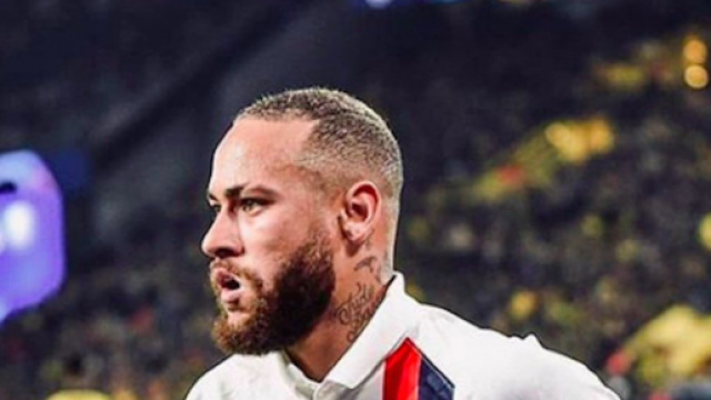 PSG : Les joueurs se concentrent alors que des entraineurs de Ligue 1 encourage le club. Credit : Instagram/Neymarjr