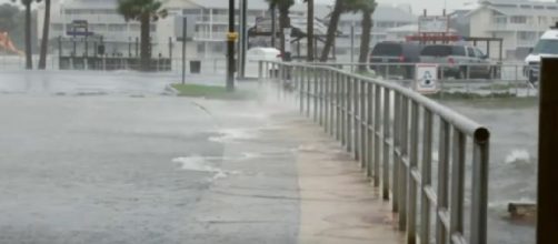 How does sea level rise increase flooding in Mississippi? [Image source/SeaLevlRise.org YouTube video]