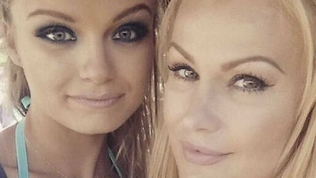 Eva Henger con la figlia Mercedesz.