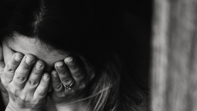 Psychologie : Faire face à un chagrin. Credit : Pexels