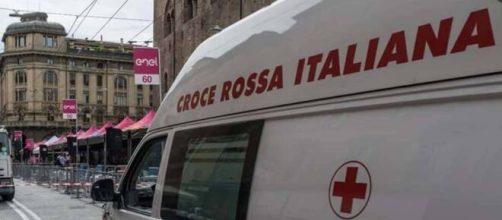 Alcuni truffatori si presentano come operatori della Croce Rossa Italiana per effettuare dei tamponi per il coronavirus.