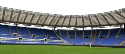 Le gare di Serie A nelle zone a rischio si giocheranno a porte chiuse.
