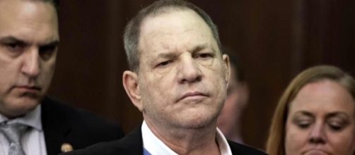 Weinstein: colpevole di abusi nei confronti di donne rischia oltre 20 anni di prigione
