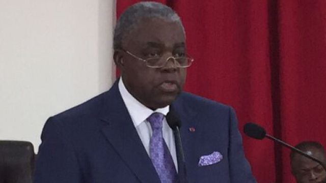 Le Ministre la Communication Ren&eacute; Emmanuel Sadi ... - crtv.cm