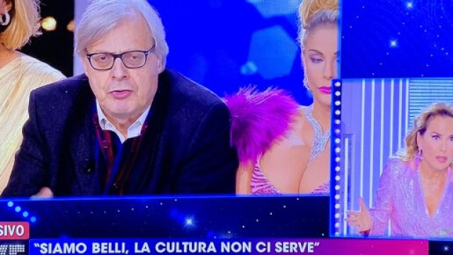 Lite furiosa in diretta tra Sgarbi e Barbara d'Urso.