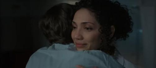 Shaun and Carly share a comforting hug on 'The Good Doctor' and Shaun does as Carly asks. [Image source:ABC-YouTube]