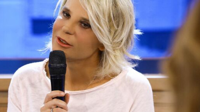 Anticipazioni Amici 19 prima puntata del 28 febbraio: ospiti Emma, Elisa e Littizzetto