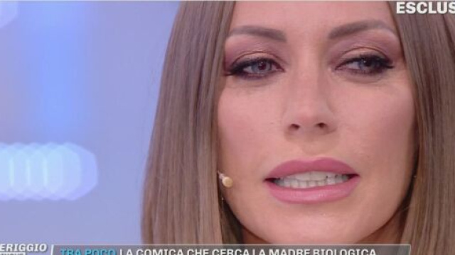 Pomeriggio 5, Karina Cascella attacca Valeria Marini: ‘Non ha nulla da raccontare’.
