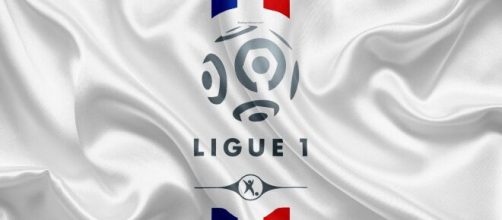 Download wallpapers France Ligue 1, logo, emblem, 4k, French flag ... - besthqwallpapers.com