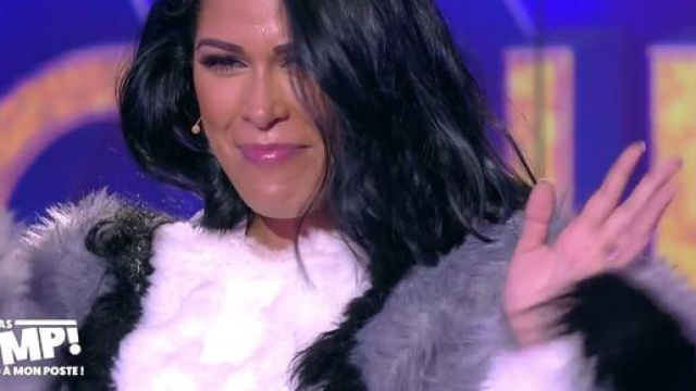 Ayem Nour devient chroniqueuse dans Touche pas à Mon Poste. @C8