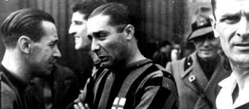 Attilio Demaria e Giuseppe Meazza prima di Inter-Milan del 9 febbraio 1941.