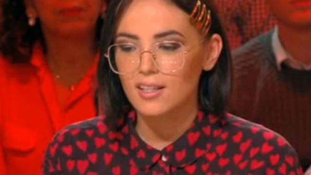 L'émission d'Agathe Auproux, Le Live, fait un four entre bugs et blagues déplacées. Credit : Capture/C8
