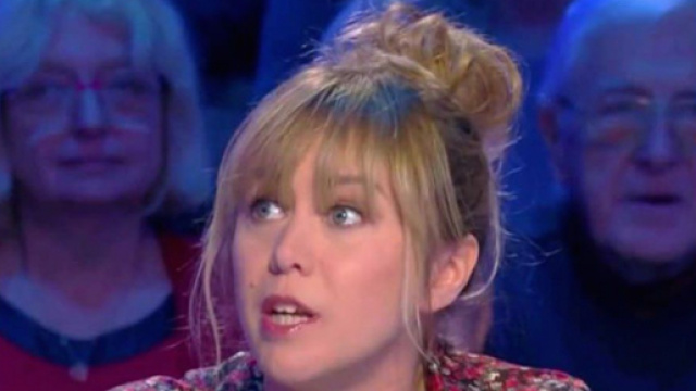 Enora Malgré se confie sur son endométriose au micro du 'Mouv''. Credit: Capture/C8