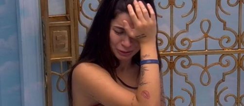 Bianca Andrade, a Boca Rosa, chorou no 'BBB20' depois de saber que sua imagem não está tão boa. (Reprodução/TV Globo)