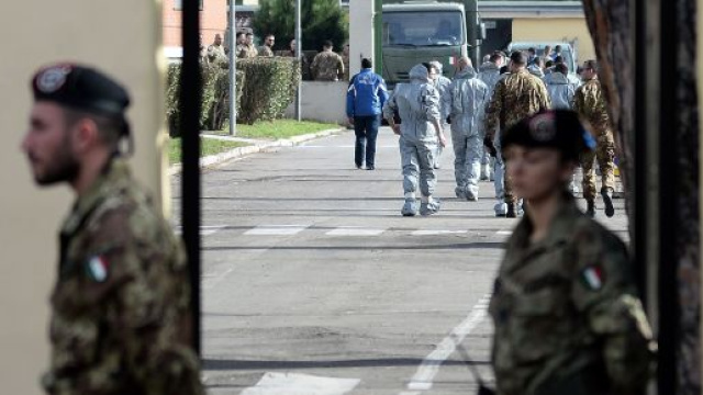 Coronavirus, rimpatriati 56 italiani. Un 17enne lasciato a Wuhan.
