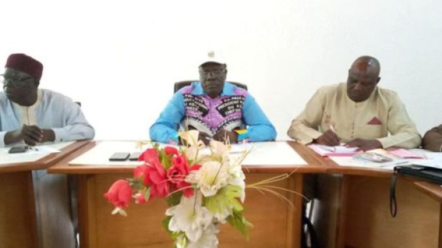 Mounouna Foutsou lors du bilan de la mi-parcours de campagne électorale dans le Mayo Danay Est (c) Minjec