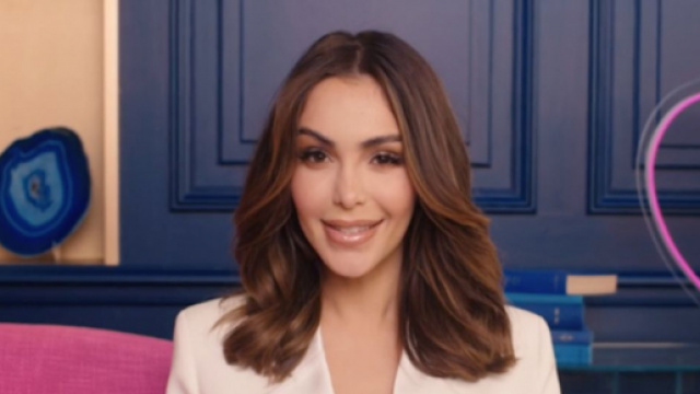 Nabilla va présenter la version française de Love Island. Credit: Amazon Prime