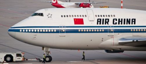 Restano chiusi i collegamenti aerei tra Italia e Cina