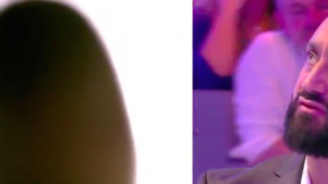 Cyril Hanouna écoute le témoignage de Marie, agressée sexuellement par son coach sportif. Credit: Capture C8