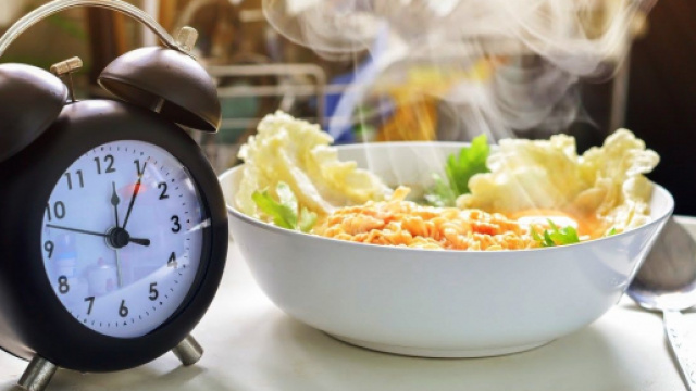 Il digiuno intermittente migliora i parametri cardiometabolici.