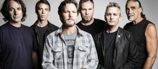 I Pearl Jam hanno deciso di posticipare il tour nordamericano a causa dell'emergenza sanitaria internazionale.