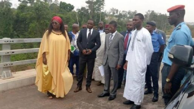 Le Maire de Yaound&eacute; Luc Messi Atangana, C&eacute;lestine Ketcha Courtes (Minhdu) et Yoki Onana (CAY6) (c) Mairie de Yaound&eacute; 6
