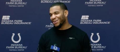 Ebron caught just 31 passes for 375 yards and three scores last season. [Image Source: Indianapolis Colts/YouTube]