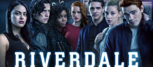 Coronavirus, sospese le riprese della serie TV Riverdale.