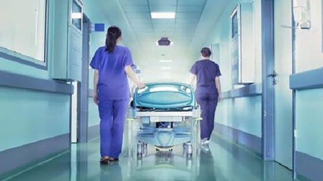Coronavirus in Campania, in arrivo 1600 assunzioni tra medici e infermieri.