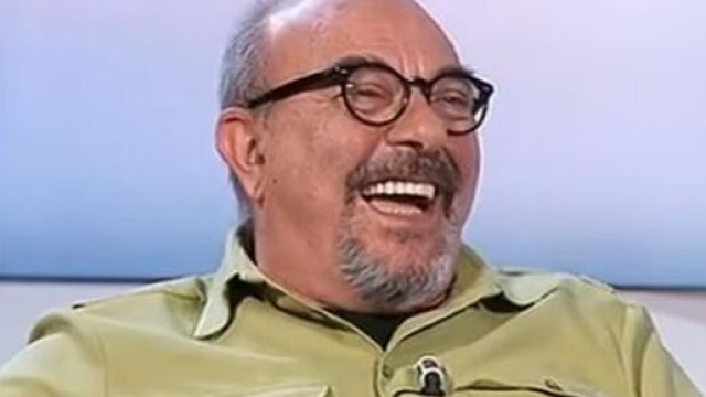 Vauro, protagonista di una vignetta satirica sul coronavirus.