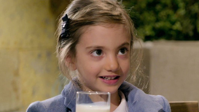 Un posto al sole: Irene (Greta Putaturo)