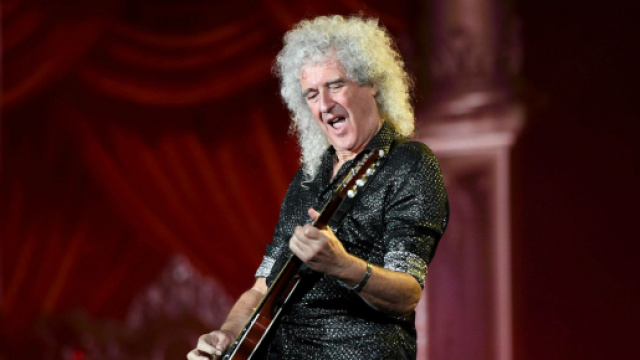 Brian May lancia messaggi di speranza. Il chitarrista dei Queen sostiene l'Italia su Instagram.