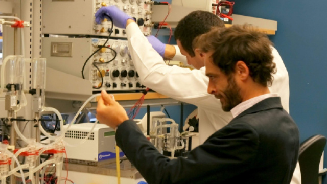 Ennio Tasciotti, scienziato di Latina, fa chiarezza sul coronavirus e afferma: 'Il miglior antidoto è il sapone'