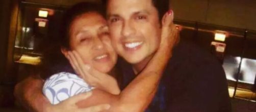 Comediante Ceará lamenta morte da mãe: 'O amor vai nos curar'. (Reprodução/Instagram/@oceara)