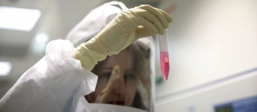 La OMS anuncia pruebas iniciales de la vacuna contra el covid-19