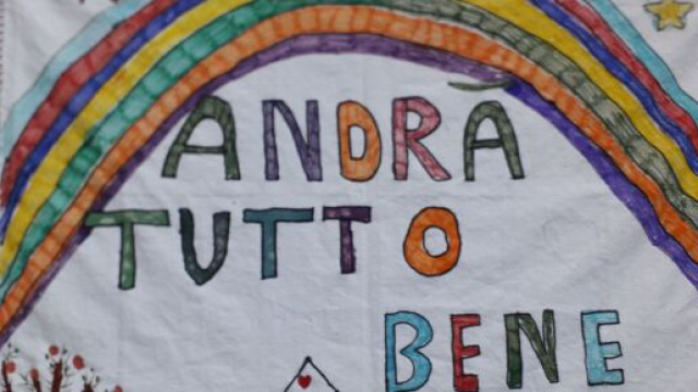 Andrà tutto bene: lo slogan simbolo della battaglia contro il Coronavirus